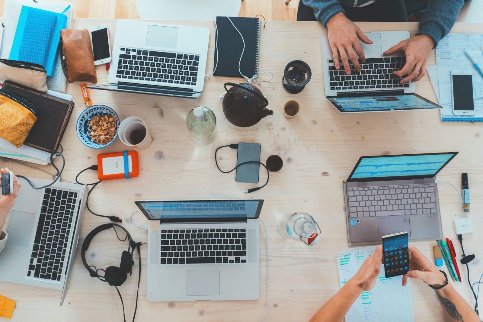 Backspace Marketing: Enhancing Backlink Strategies Through Social Media Engagement